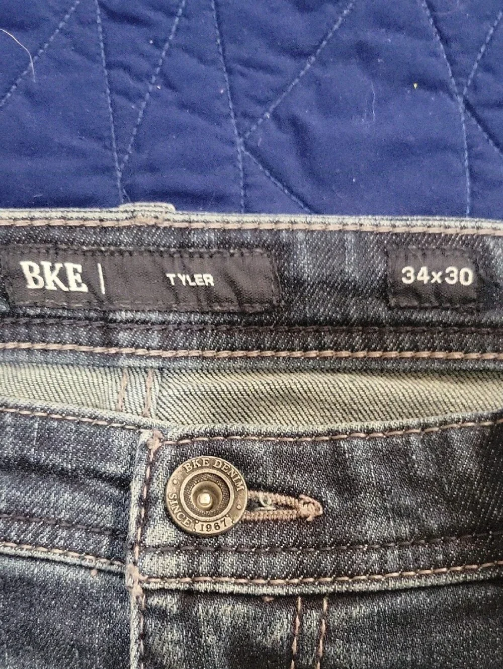BKE Men's Washed Blue Straight Jeans